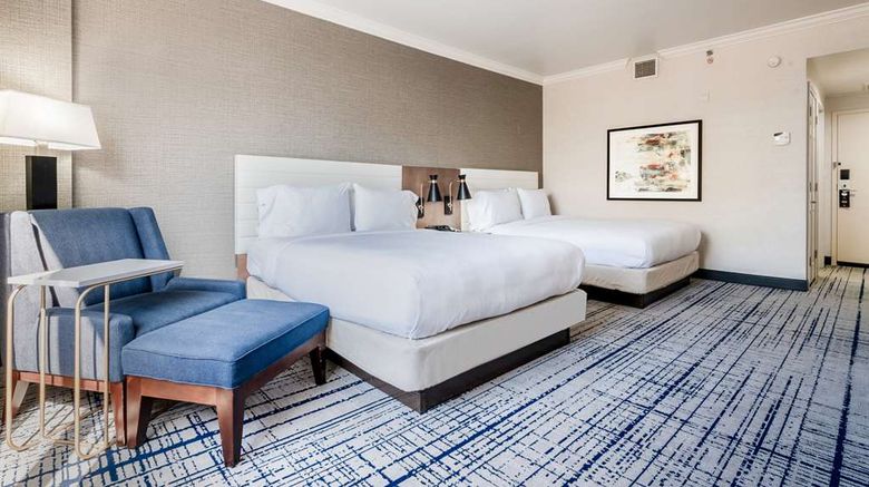 <b>DoubleTree by Hilton S Charlotte Tyvola Room</b>. Images powered by <a href="https://iceportal.shijigroup.com/" title="IcePortal" target="_blank">IcePortal</a>.