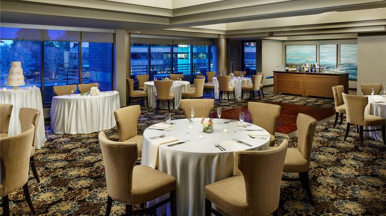 Hilton Charlotte University Place Restaurant