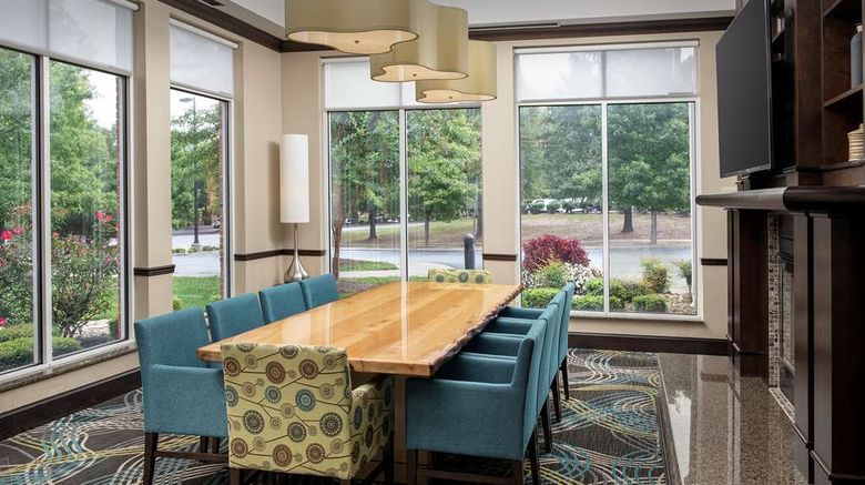 <b>Hilton Garden Inn Mooresville Meeting</b>. Images powered by <a href="https://iceportal.shijigroup.com/" title="IcePortal" target="_blank">IcePortal</a>.