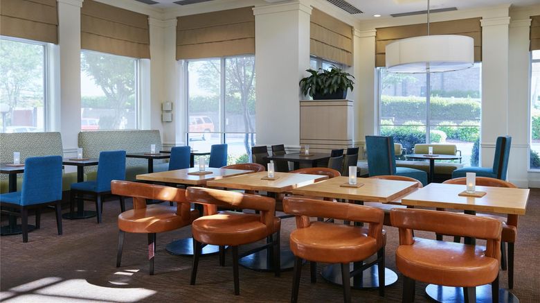 <b>Hilton Garden Inn Charlotte North Restaurant</b>. Images powered by <a href="https://iceportal.shijigroup.com/" title="IcePortal" target="_blank">IcePortal</a>.