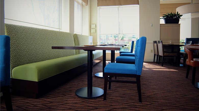 <b>Hilton Garden Inn Charlotte North Restaurant</b>. Images powered by <a href="https://iceportal.shijigroup.com/" title="IcePortal" target="_blank">IcePortal</a>.