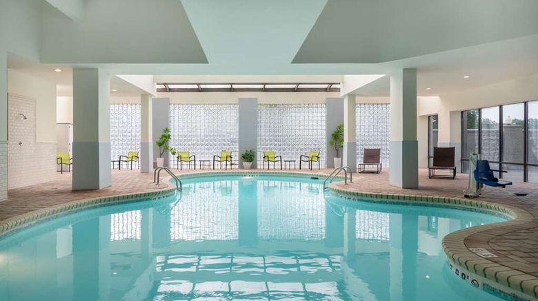 <b>Embassy Suites Charlotte Pool</b>. Images powered by <a href="https://iceportal.shijigroup.com/" title="IcePortal" target="_blank">IcePortal</a>.