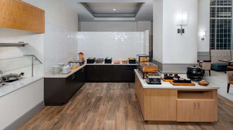 <b>Hilton Garden Inn Charlotte Uptown Restaurant</b>. Images powered by <a href="https://iceportal.shijigroup.com/" title="IcePortal" target="_blank">IcePortal</a>.