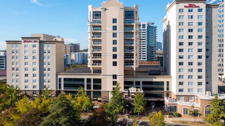 Hilton Garden Inn Charlotte Uptown Exterior