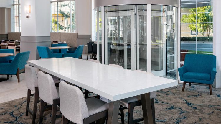 Hilton Garden Inn Charlotte Uptown Lobby