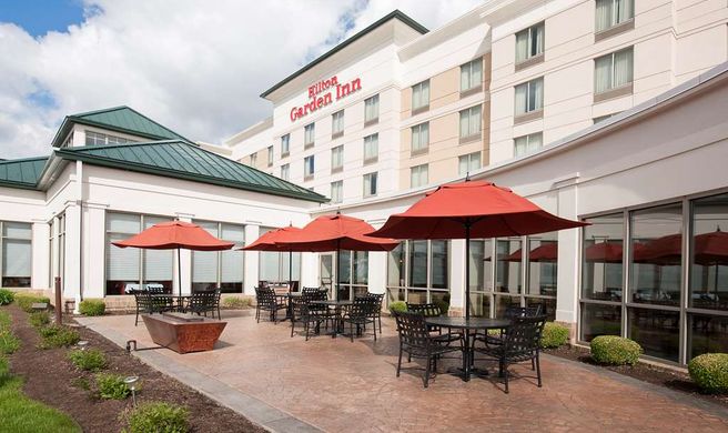 Hilton Garden Inn Edinburgh Exterior