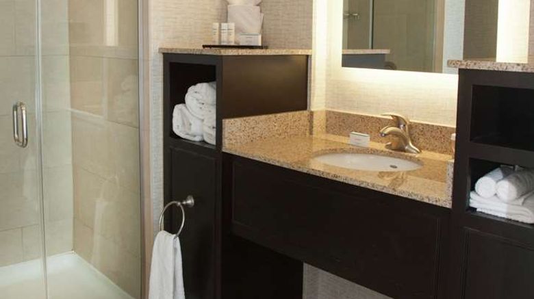 <b>Embassy Suites Columbus-Airport Room</b>. Images powered by <a href="https://iceportal.shijigroup.com/" title="IcePortal" target="_blank">IcePortal</a>.