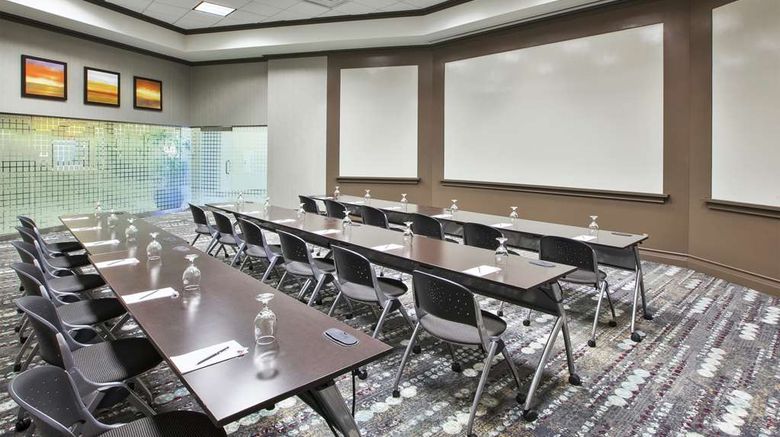 <b>Embassy Suites Columbus-Airport Meeting</b>. Images powered by <a href="https://iceportal.shijigroup.com/" title="IcePortal" target="_blank">IcePortal</a>.