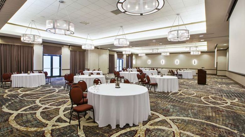 <b>Embassy Suites Columbus-Airport Meeting</b>. Images powered by <a href="https://iceportal.shijigroup.com/" title="IcePortal" target="_blank">IcePortal</a>.