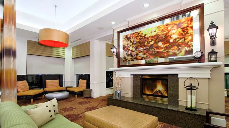 <b>Hilton Garden Inn Columbus Airport Lobby</b>. Images powered by <a href="https://iceportal.shijigroup.com/" title="IcePortal" target="_blank">IcePortal</a>.