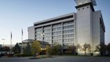 Embassy Suites by Hilton Columbus Exterior