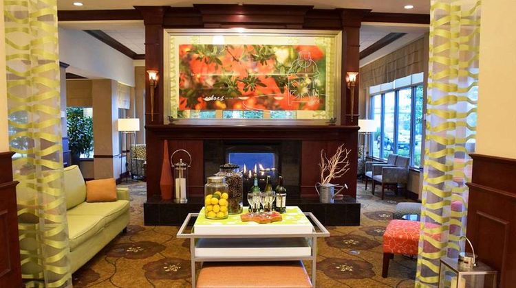 Hilton Garden Inn Polaris Lobby