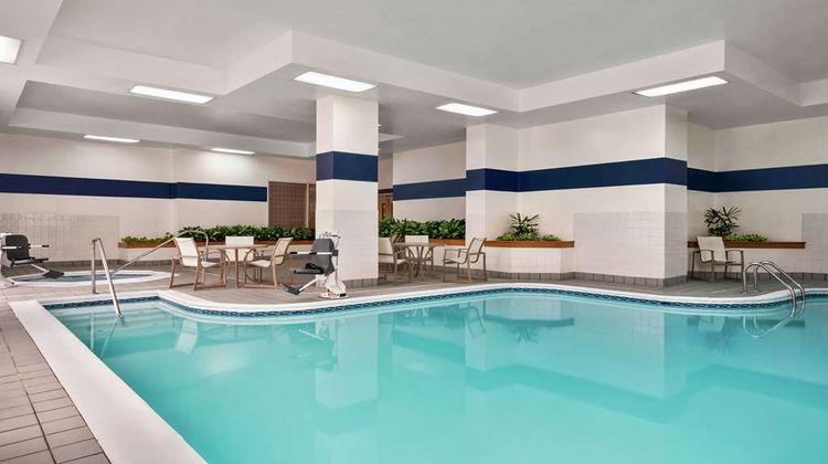 Embassy Suites Dublin Pool