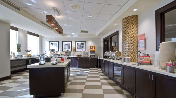 Hampton Inn & Suites Columbus Downtown Restaurant