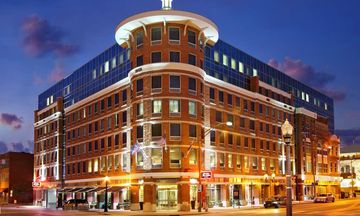 Hampton Inn & Suites Columbus Downtown