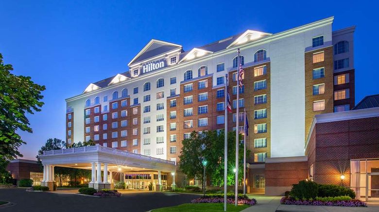 <b>Hilton Columbus/Polaris Exterior</b>. Images powered by <a href="https://iceportal.shijigroup.com/" title="IcePortal" target="_blank">IcePortal</a>.