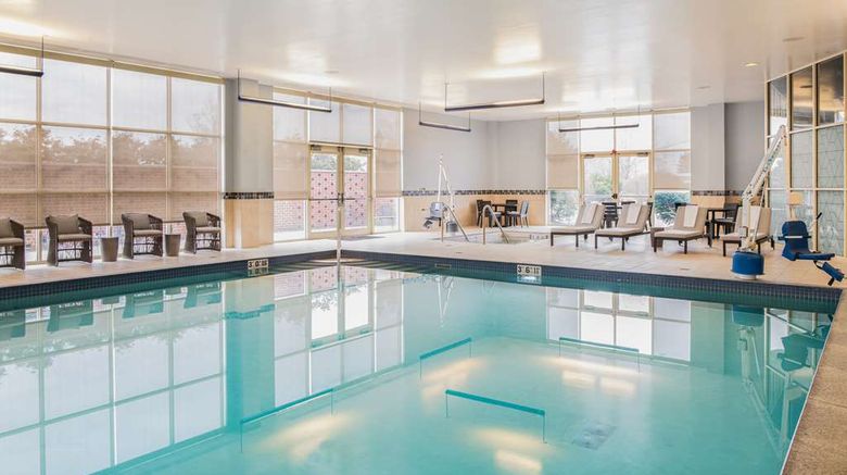 <b>Hilton Columbus/Polaris Pool</b>. Images powered by <a href="https://iceportal.shijigroup.com/" title="IcePortal" target="_blank">IcePortal</a>.