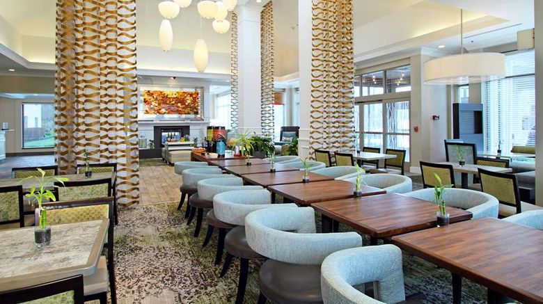 <b>Hilton Garden Inn Columbus-University Restaurant</b>. Images powered by <a href="https://iceportal.shijigroup.com/" title="IcePortal" target="_blank">IcePortal</a>.