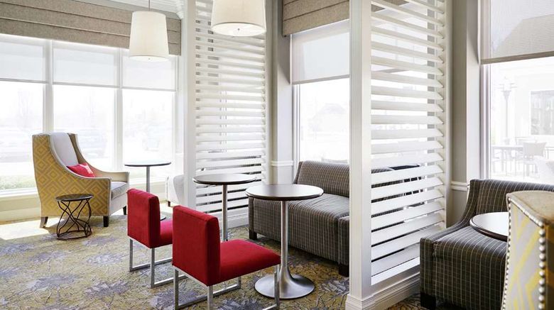 <b>Hilton Garden Inn Champaign/Urbana Lobby</b>. Images powered by <a href="https://iceportal.shijigroup.com/" title="IcePortal" target="_blank">IcePortal</a>.