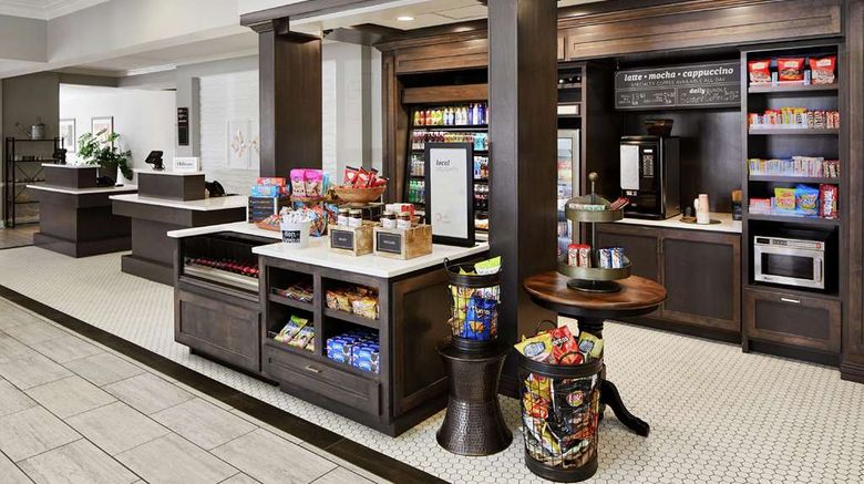 <b>Hilton Garden Inn Champaign/Urbana Restaurant</b>. Images powered by <a href="https://iceportal.shijigroup.com/" title="IcePortal" target="_blank">IcePortal</a>.