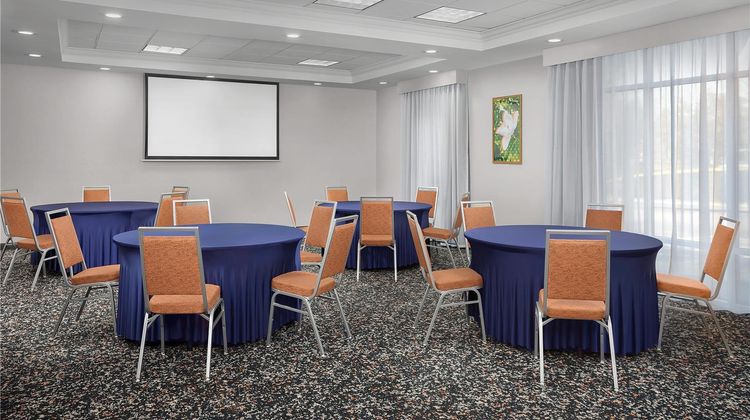 Hampton Inn & Suites Clinton Meeting
