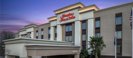 Hampton Inn & Suites Clinton Exterior