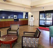 Hampton Inn Cocoa Beach Lobby