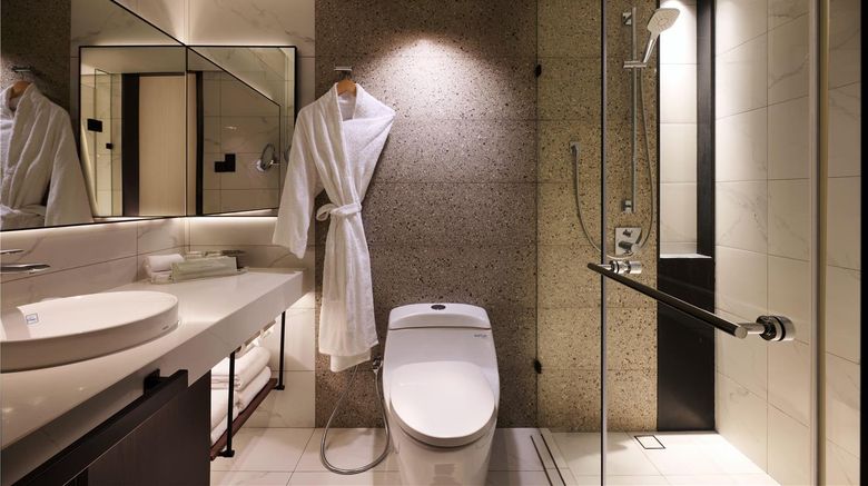 <b>Hilton Colombo Room</b>. Images powered by <a href="https://iceportal.shijigroup.com/" title="IcePortal" target="_blank">IcePortal</a>.