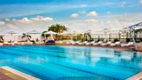 Hilton Colombo Residences Pool