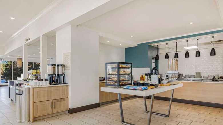 <b>Hilton Garden Inn Colorado Springs Arpt Restaurant</b>. Images powered by <a href="https://iceportal.shijigroup.com/" title="IcePortal" target="_blank">IcePortal</a>.
