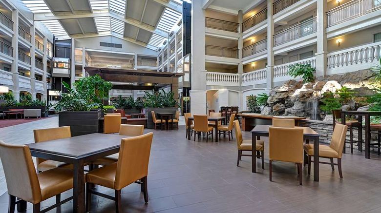 <b>Embassy Suites Colorado Springs Lobby</b>. Images powered by <a href="https://iceportal.shijigroup.com/" title="IcePortal" target="_blank">IcePortal</a>.