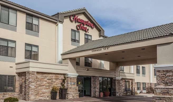 Hampton Inn Colorado Springs Airport Exterior