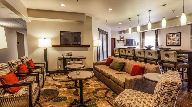 Hampton Inn Colorado Springs Airport Lobby