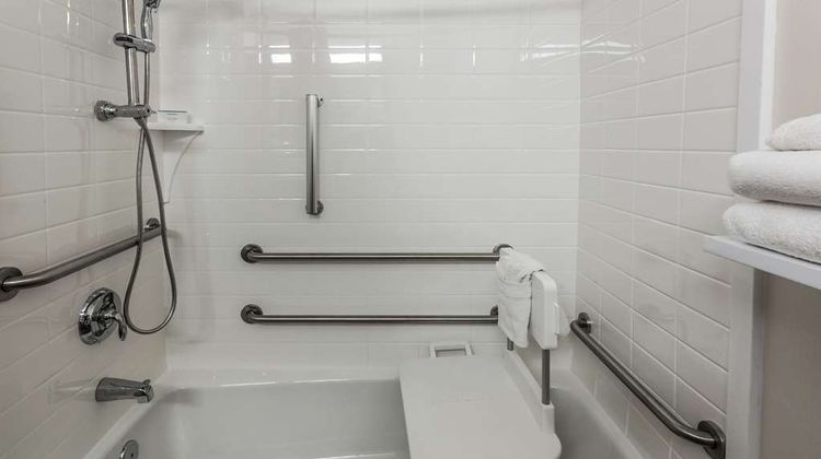 Hampton Inn Colorado Springs Airport Room