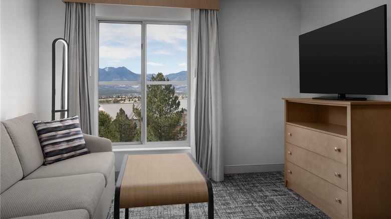 <b>Homewood Suites Colorado Springs North Room</b>. Images powered by <a href="https://iceportal.shijigroup.com/" title="IcePortal" target="_blank">IcePortal</a>.