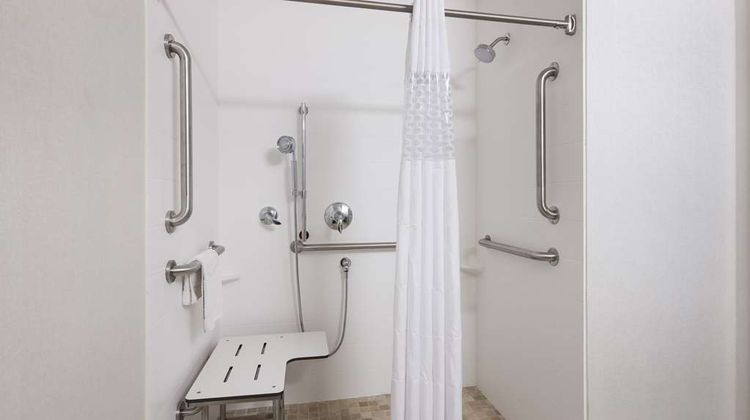Hampton Inn & Suites Colorado Springs Room