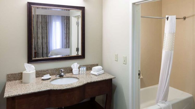 Hampton Inn & Suites Colorado Springs Room