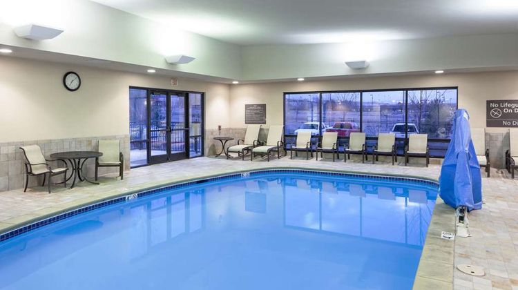 Hampton Inn & Suites Colorado Springs Pool