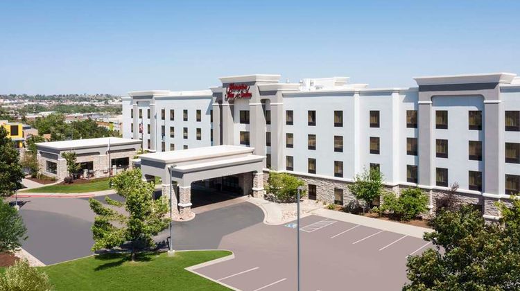 Hampton Inn & Suites Colorado Springs Exterior