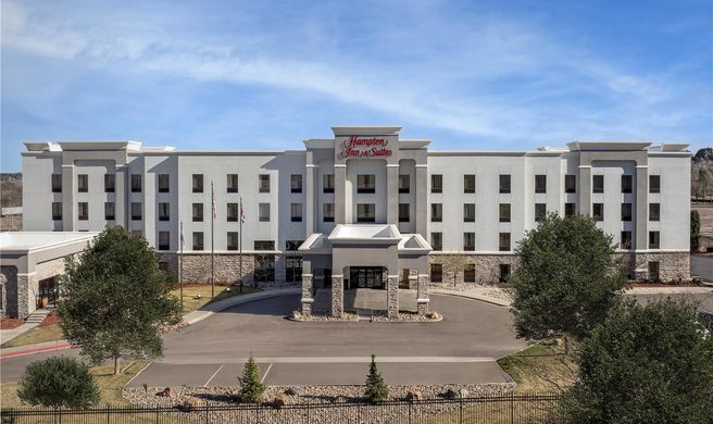 Hampton Inn & Suites Colorado Springs Exterior