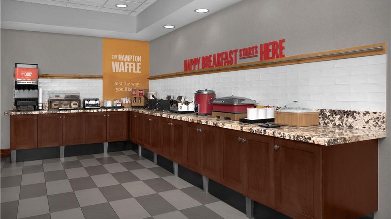 <b>Hampton Inn & Suites Colorado Springs Restaurant</b>. Images powered by <a href="https://iceportal.shijigroup.com/" title="IcePortal" target="_blank">IcePortal</a>.