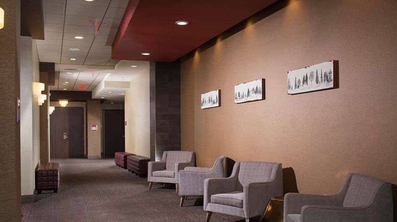 <b>The Broadway Columbia-a Doubletree Hotel Meeting</b>. Images powered by <a href="https://iceportal.shijigroup.com/" title="IcePortal" target="_blank">IcePortal</a>.