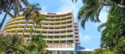 Hilton Cairns Exterior