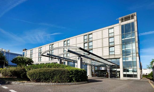 Hilton London Croydon Exterior