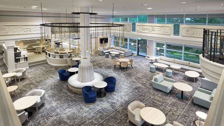 <b>Hilton London Croydon Lobby</b>. Images powered by <a href="https://iceportal.shijigroup.com/" title="IcePortal" target="_blank">IcePortal</a>.