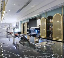 Hilton London Croydon Lobby