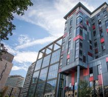 Hampton by Hilton London Croydon Exterior