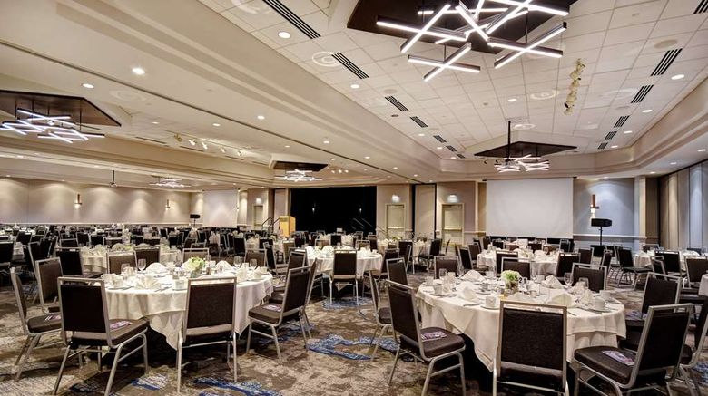 <b>Embassy Suites by Hilton Charleston WV Meeting</b>. Images powered by <a href="https://iceportal.shijigroup.com/" title="IcePortal" target="_blank">IcePortal</a>.