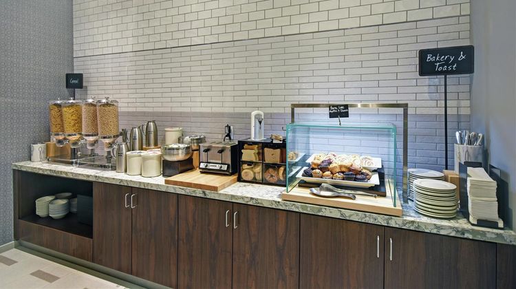 Embassy Suites by Hilton Charleston WV Restaurant
