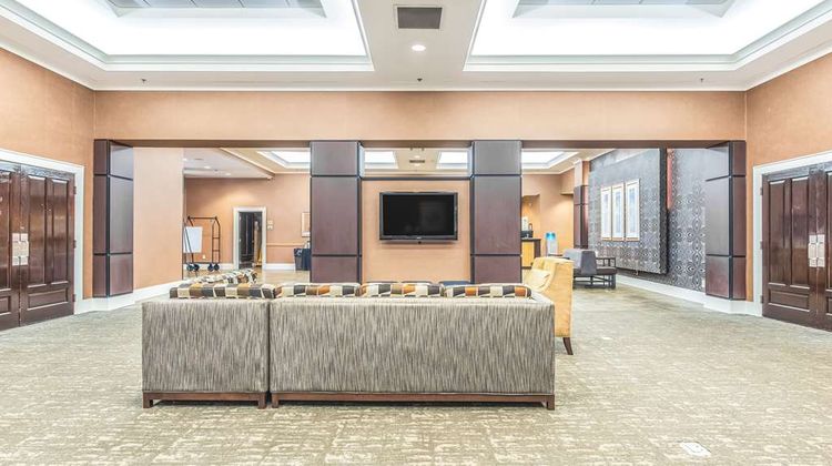Doubletree Columbus Hotel Lobby